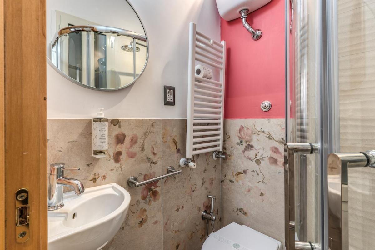 Style Apartment Julia 50 Mt From Colosseum Exterior foto