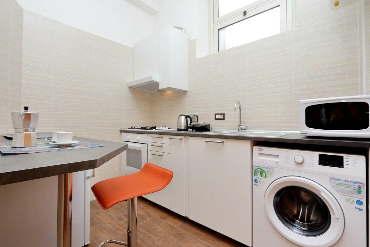 Style Apartment Julia 50 Mt From Colosseum Exterior foto